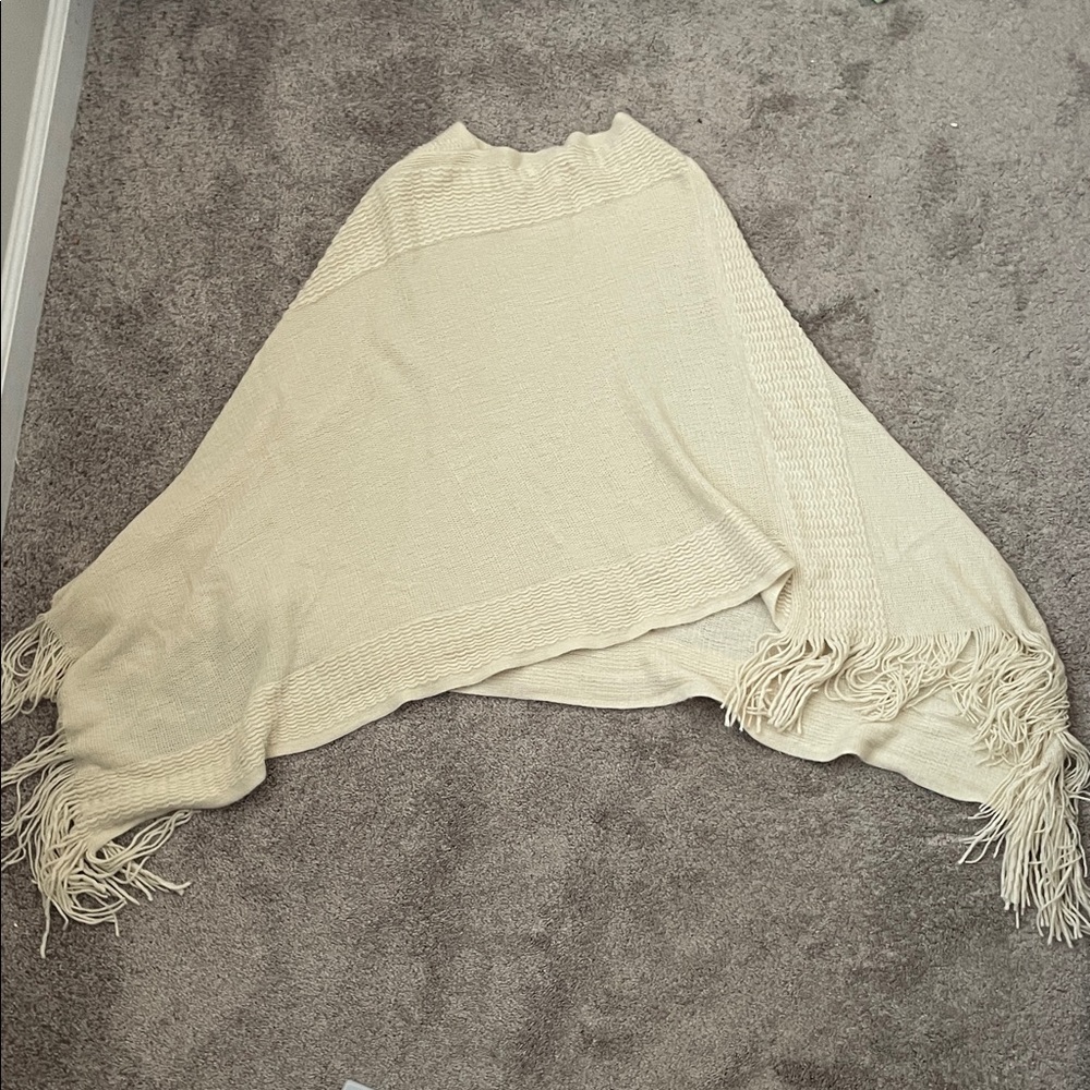 2 Chic Cream Fringed Poncho